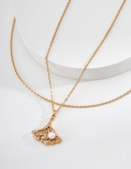 Aveline Fan Pendant Necklace