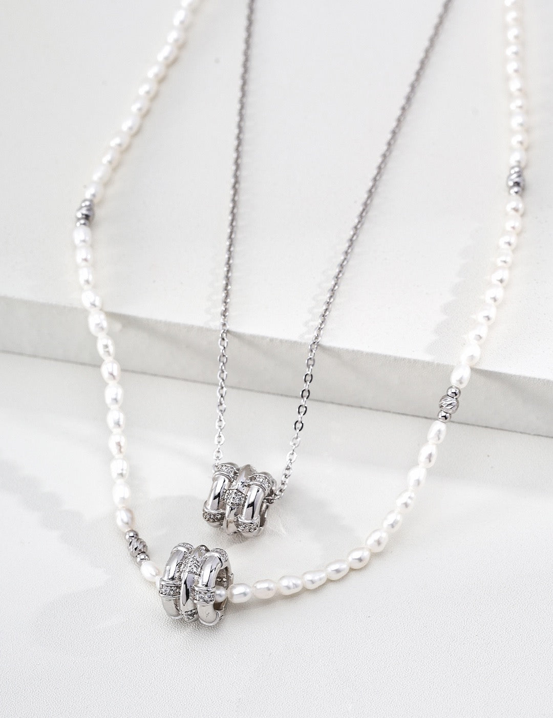 Fortuna Pearl Wheel Necklace – view 5
