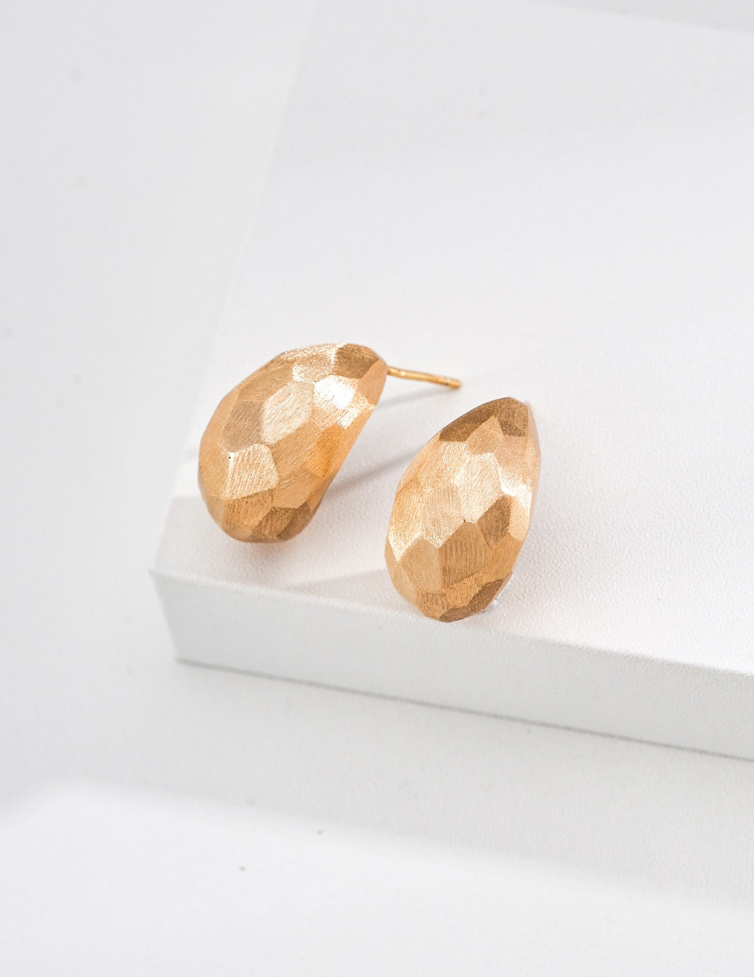 Facette Hammered Stud Earrings – view 2