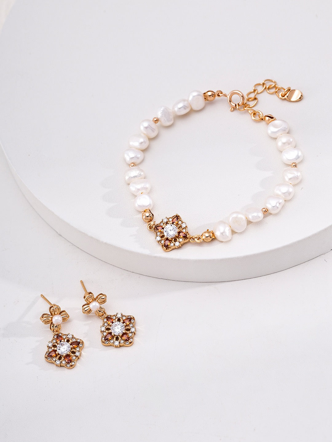 Camille Fleur Bracelet