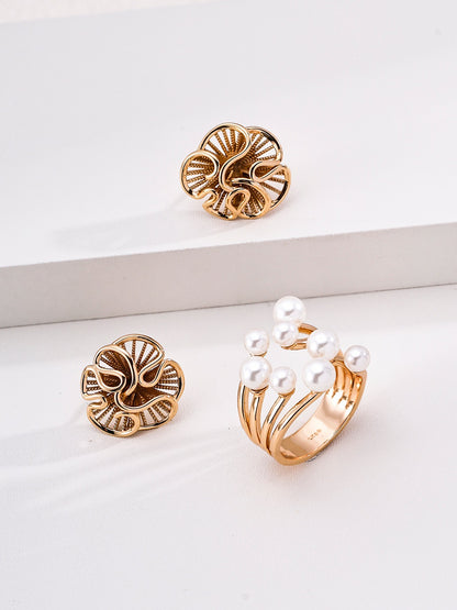 Fleuron earrings finish options