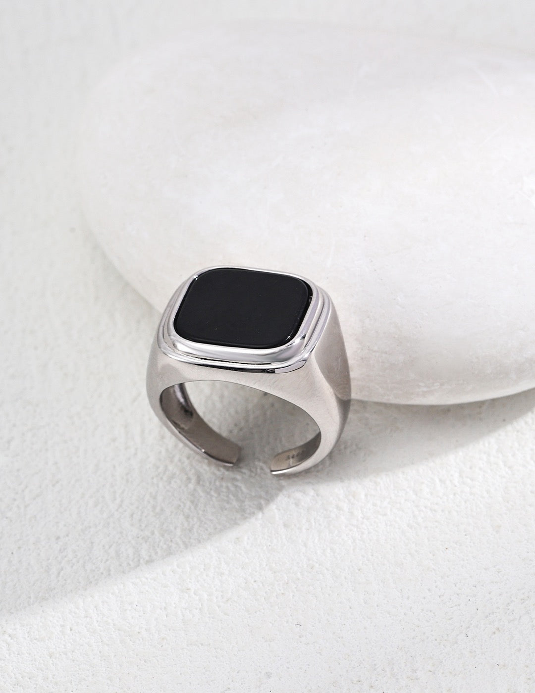 Noir Signet Ring