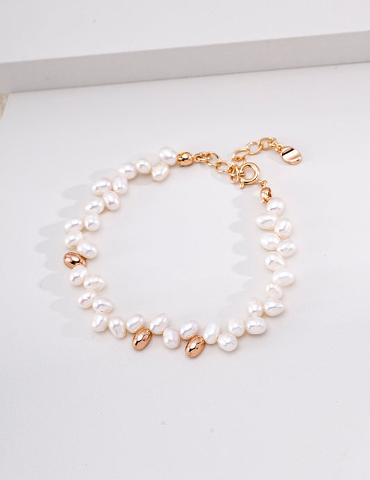 Élodie Keshi pearl bracelet in gold-plated sterling silver