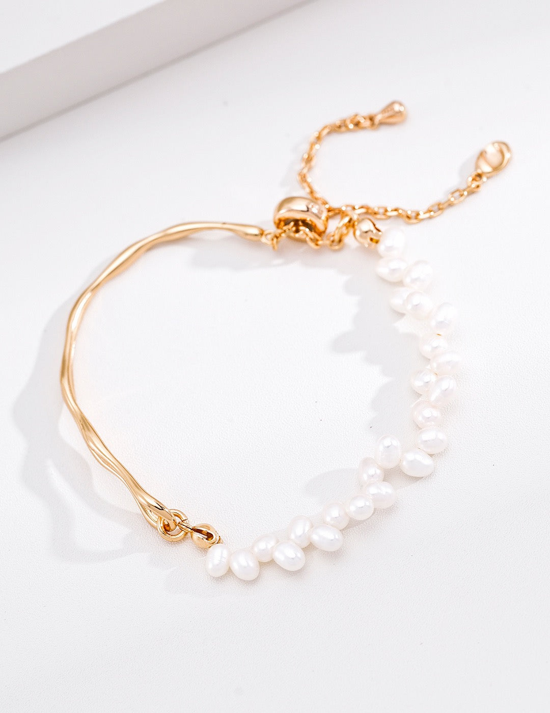 Rivage Half-Pearl Bracelet