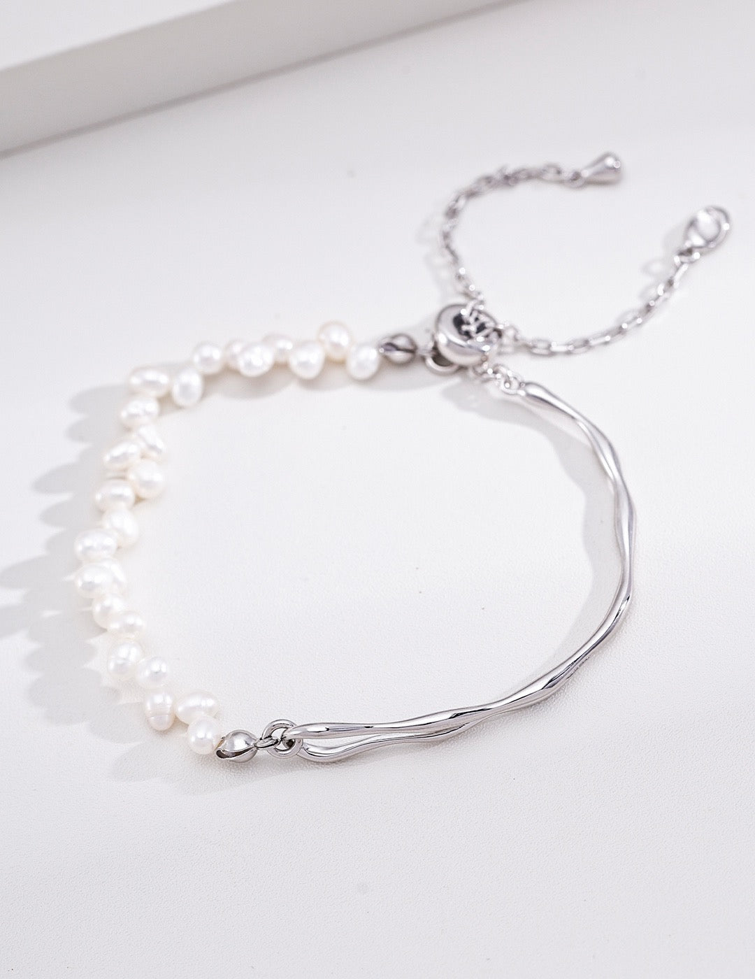 Rivage Half-Pearl Bracelet – view 4