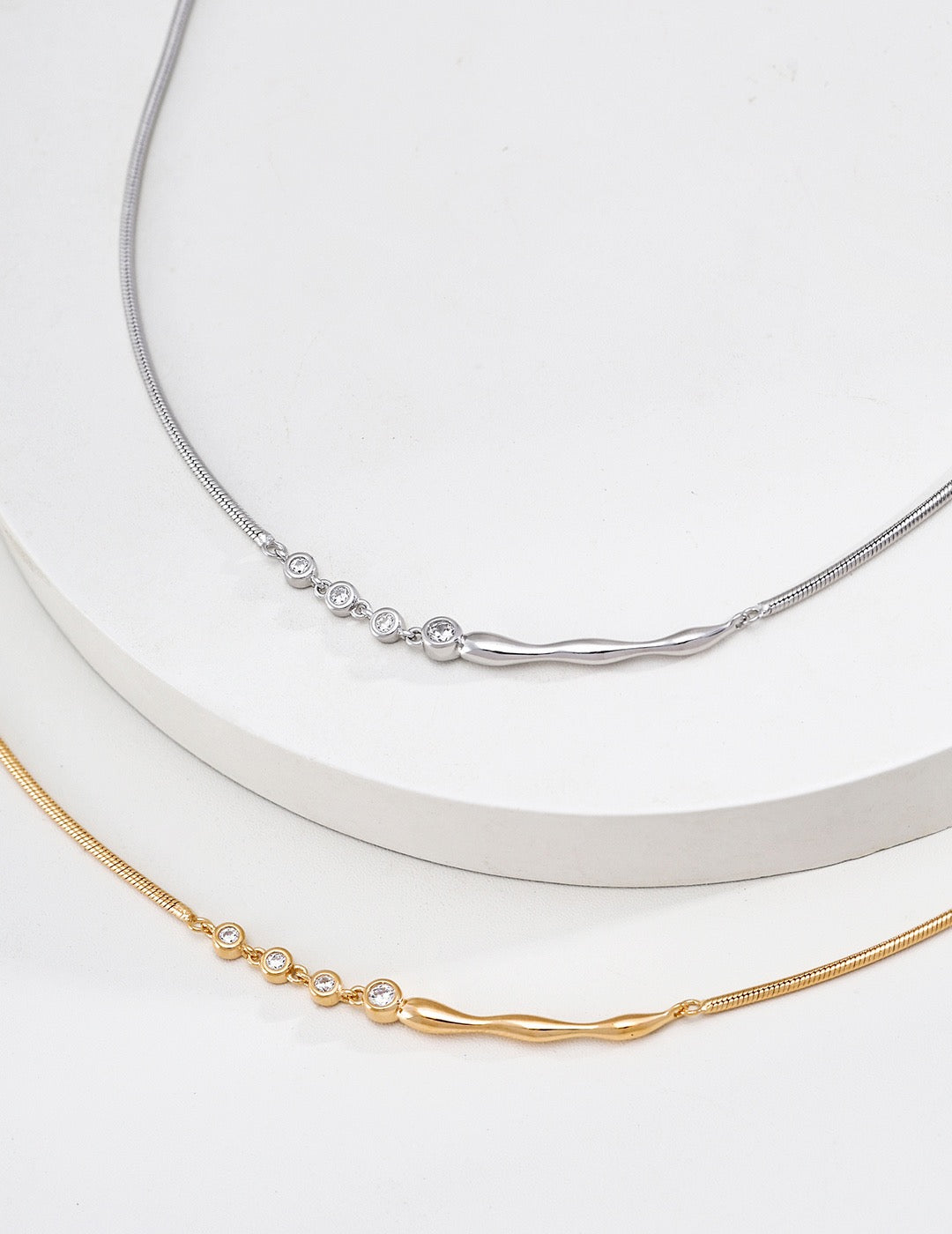 Ondine Sculpted Chain Necklace – view 2