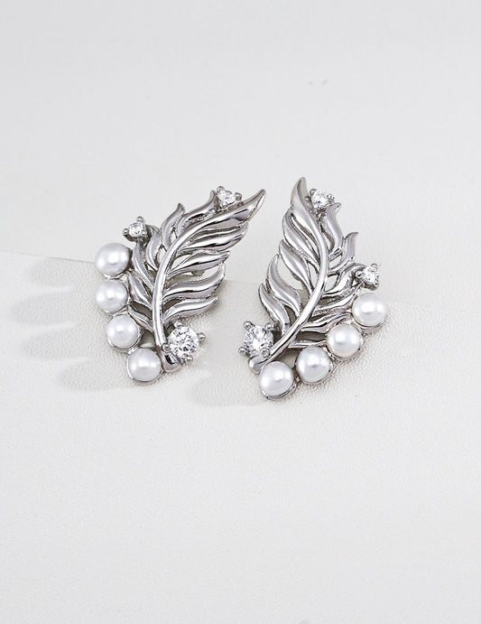 Feuille Pearl Cluster Earrings