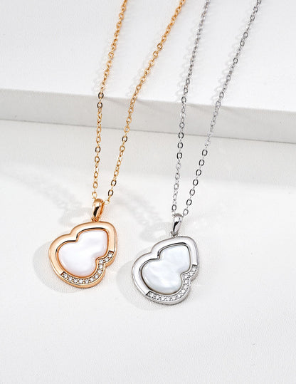 Calebasse Mother-of-Pearl Necklace – view 6