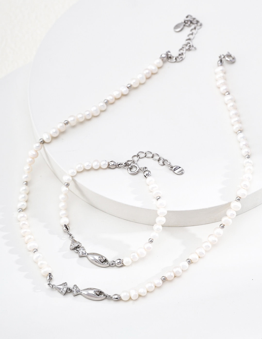 Poisson Pearl Strand Necklace – view 5