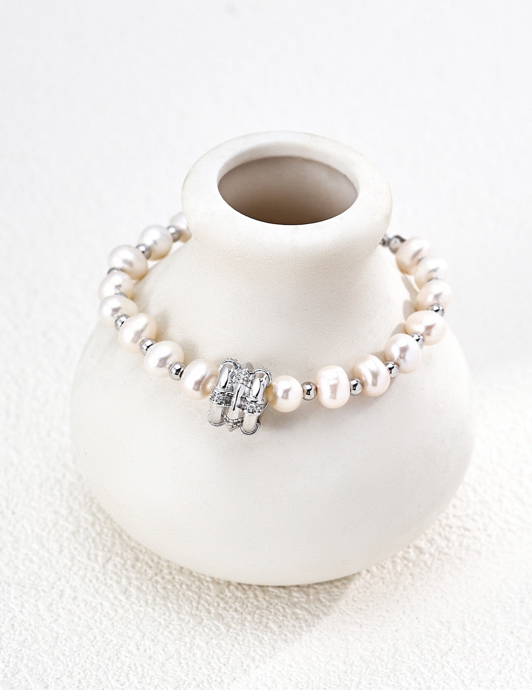 Fortuna Pearl Wheel Bracelet