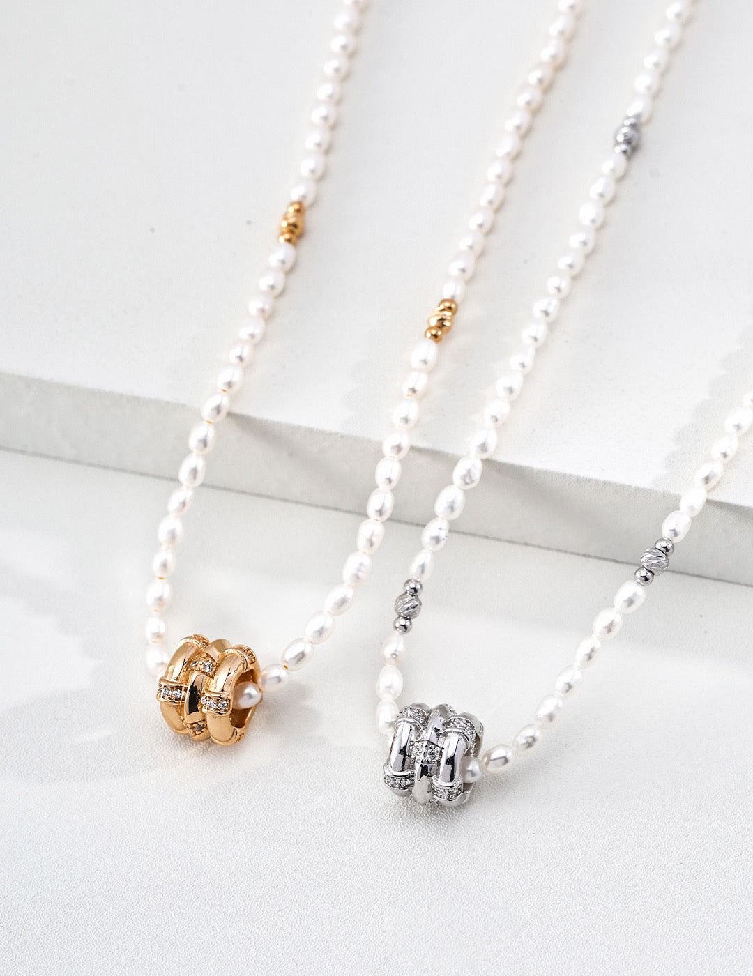 Fortuna Pearl Wheel Necklace – view 3
