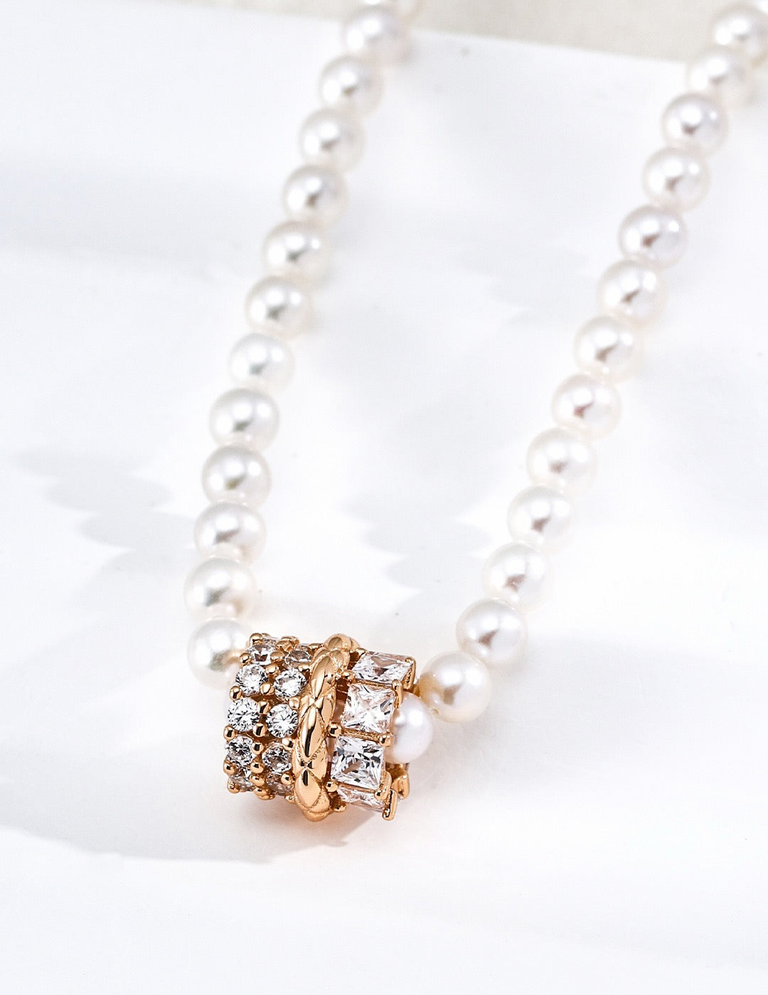 Éclat Pearl Cage Necklace – view 4