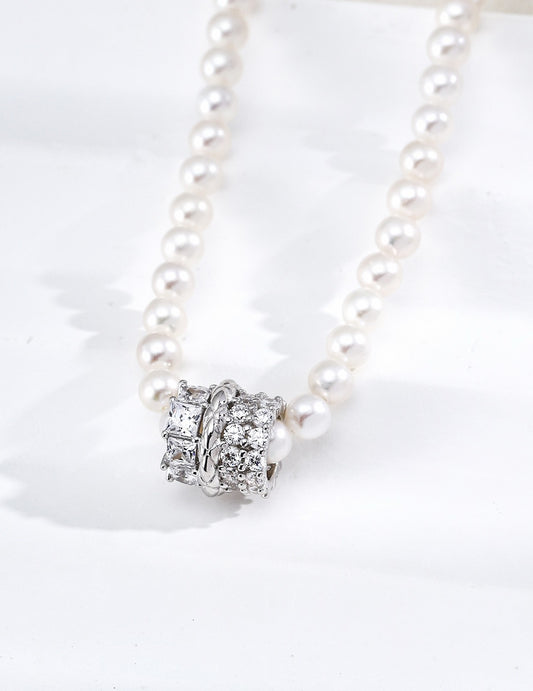 Éclat Pearl Cage Necklace