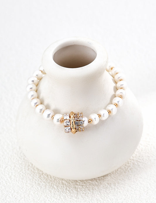 Clarté Pearl Barrel Bracelet