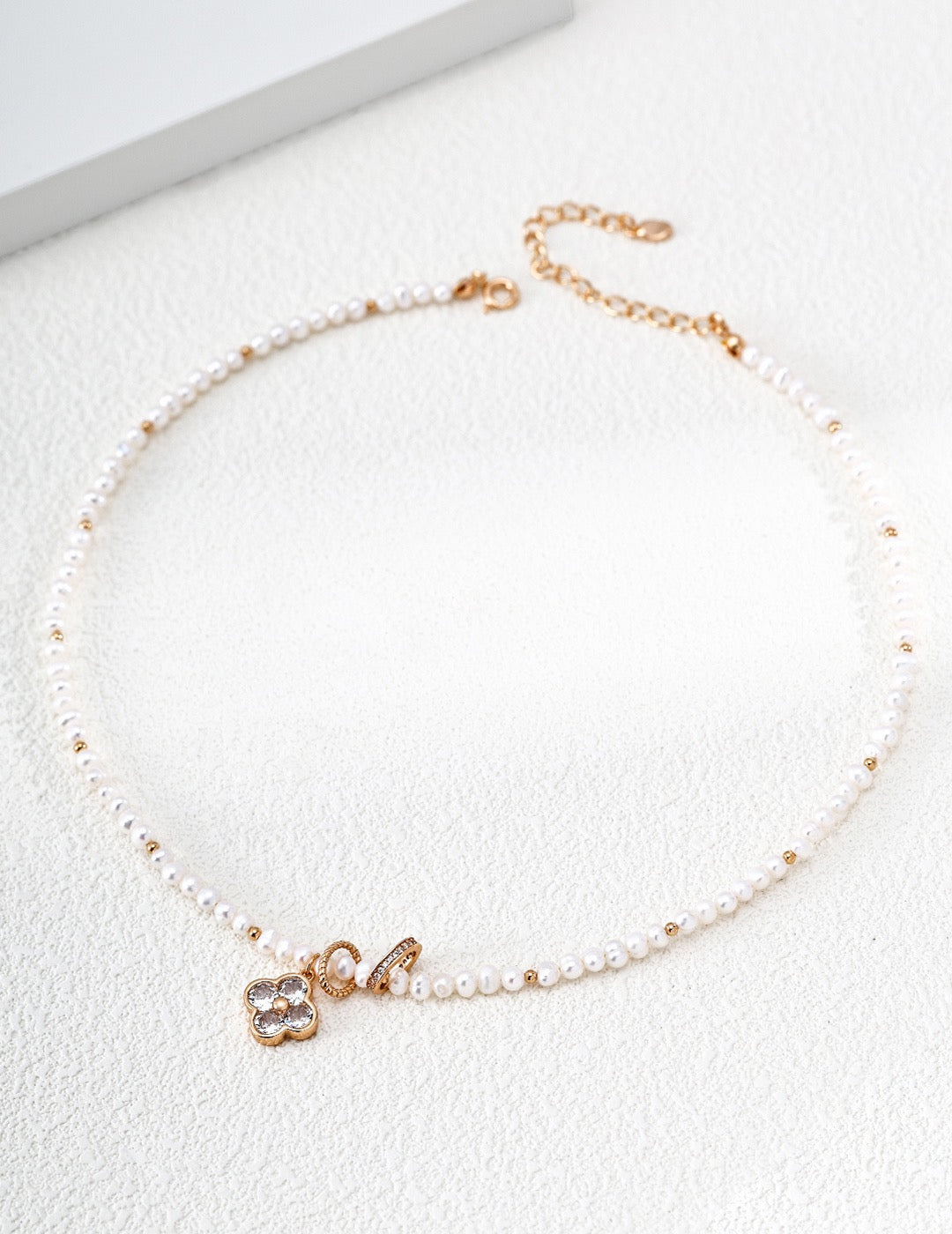 Trèfle Pearl Strand Necklace – view 2