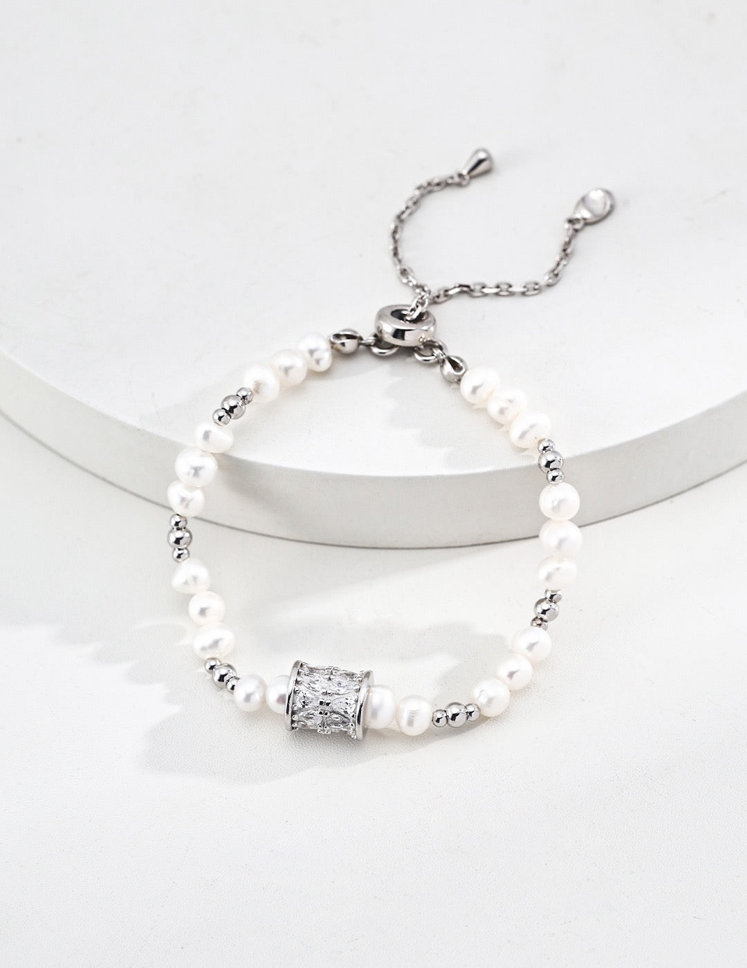 Fortuna Pearl Barrel Bracelet
