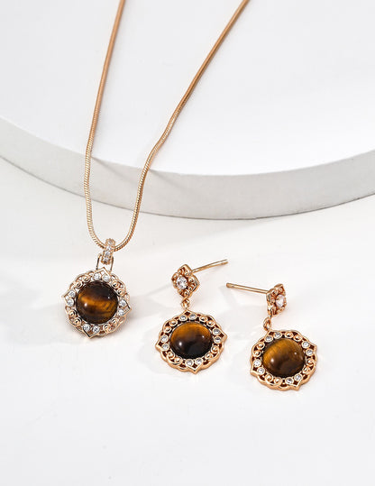 Ambre Halo Pendant Necklace with Corail Halo Drop Earrings