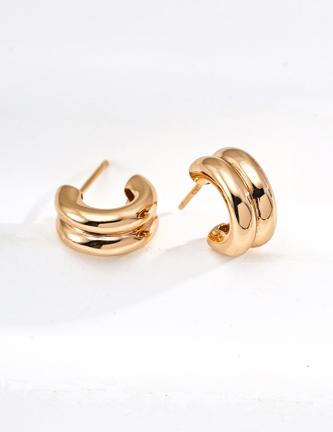 Trinité triple-band huggie earrings in 18K gold-plated sterling silver
