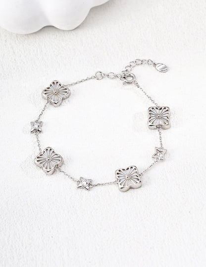 Fortuna Shell Clover Bracelet