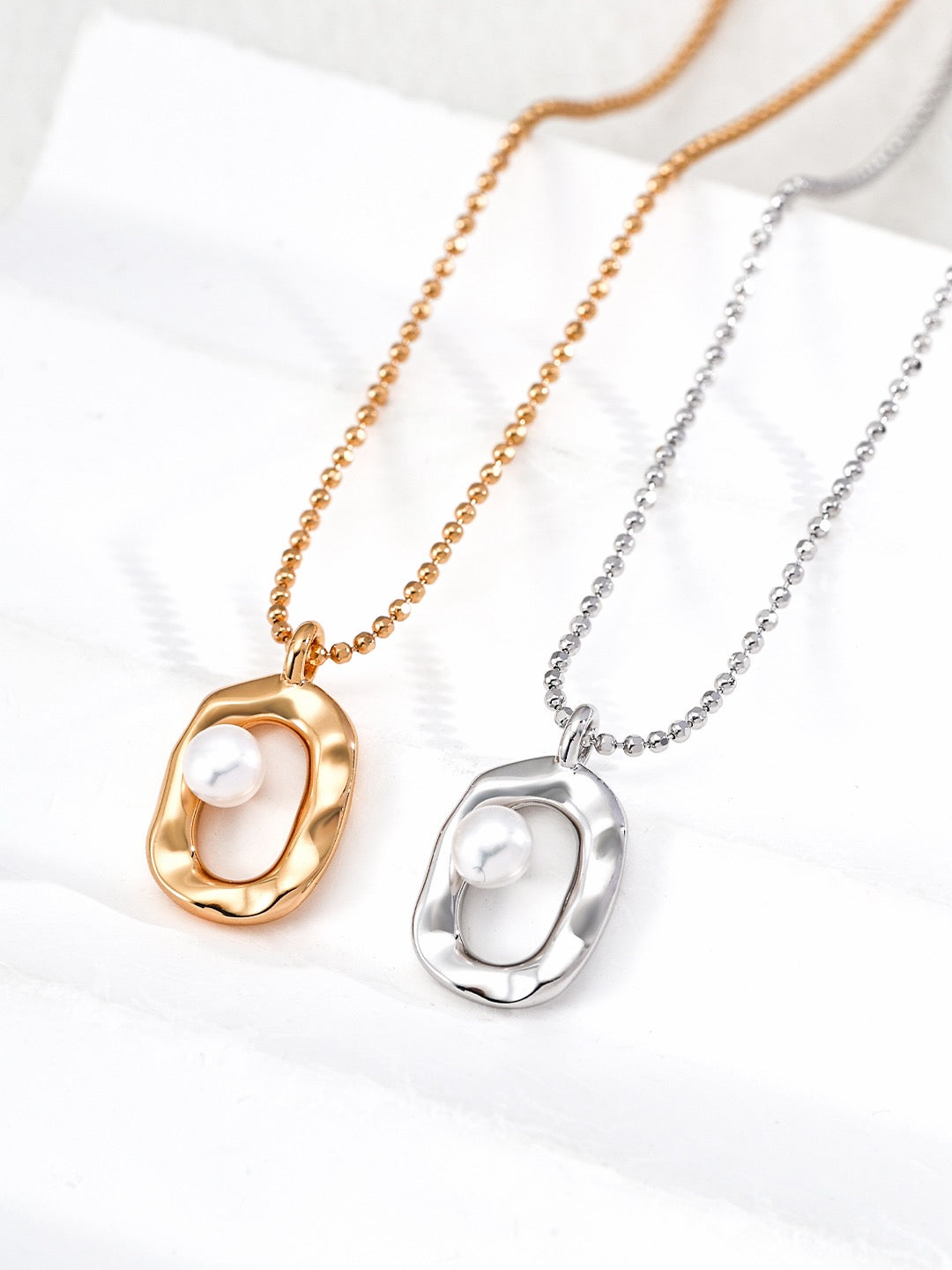 Halo Pearl Pendant Necklace