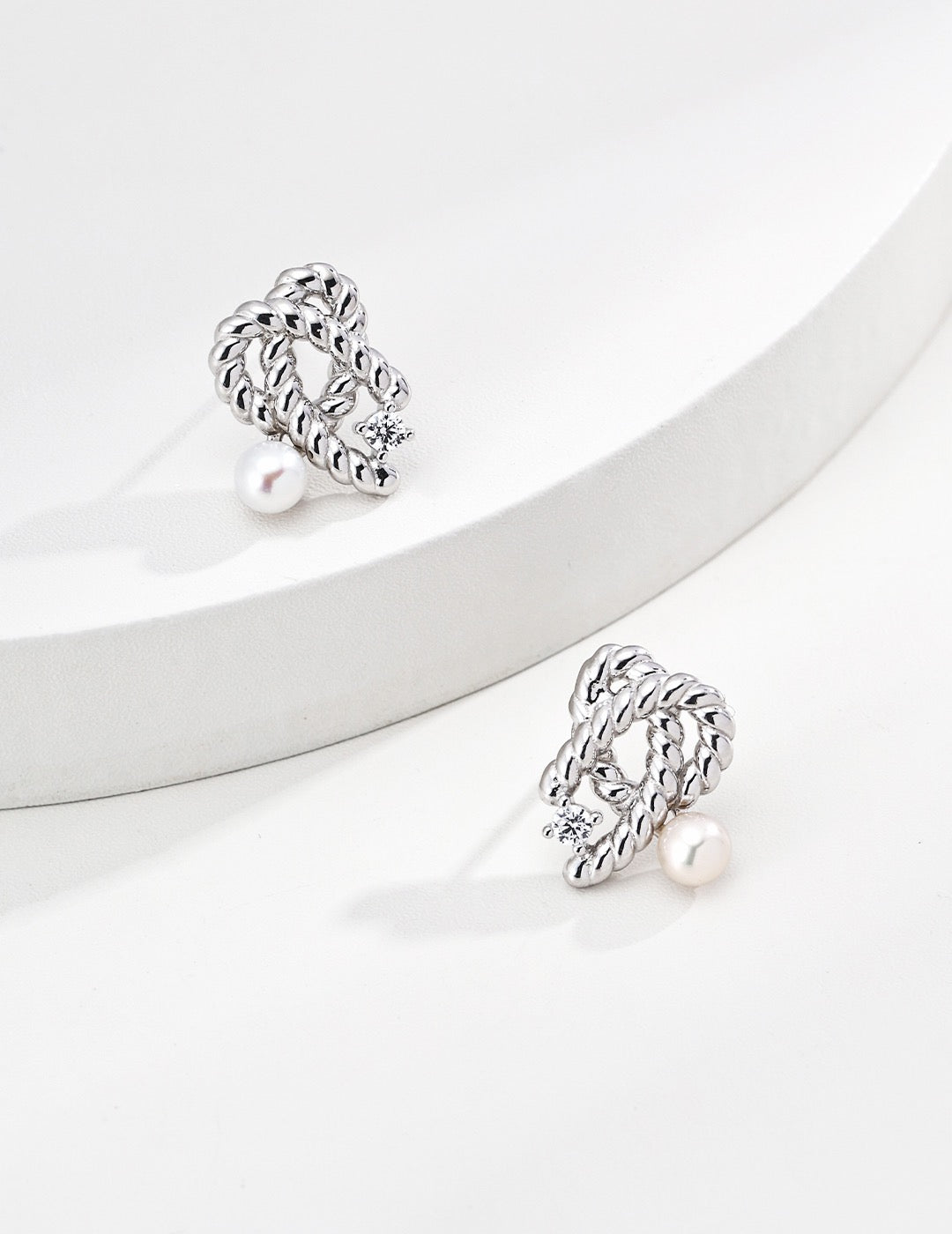 Argent Pearl Leaf Earrings — view 5