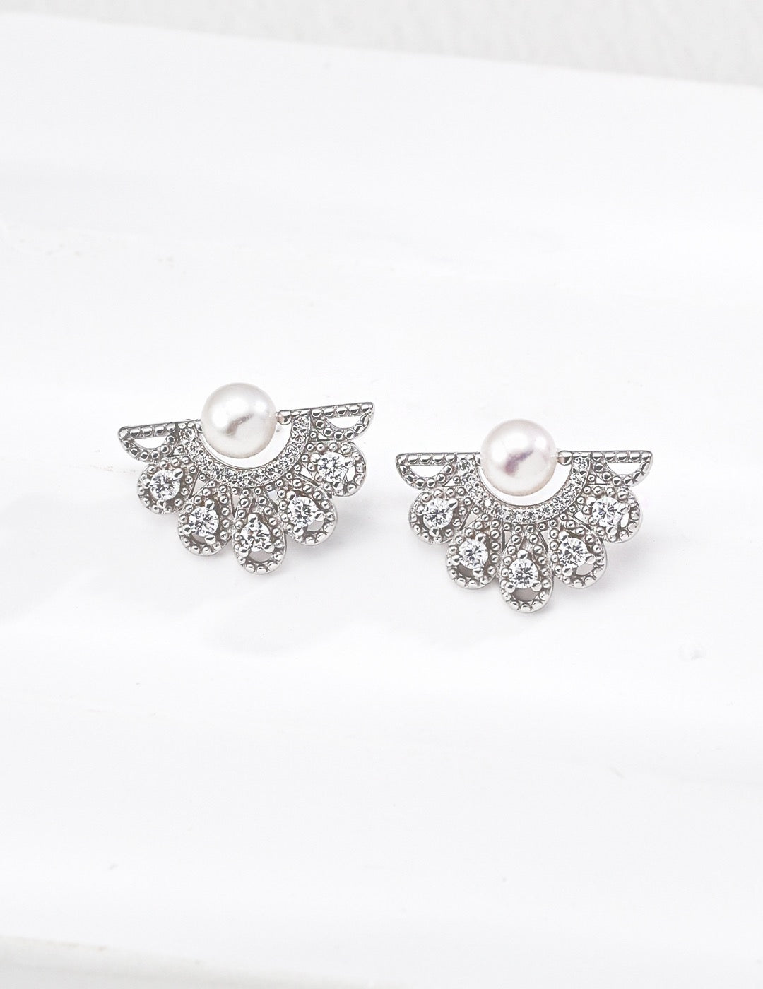 Éventail Pearl Earrings — view 1