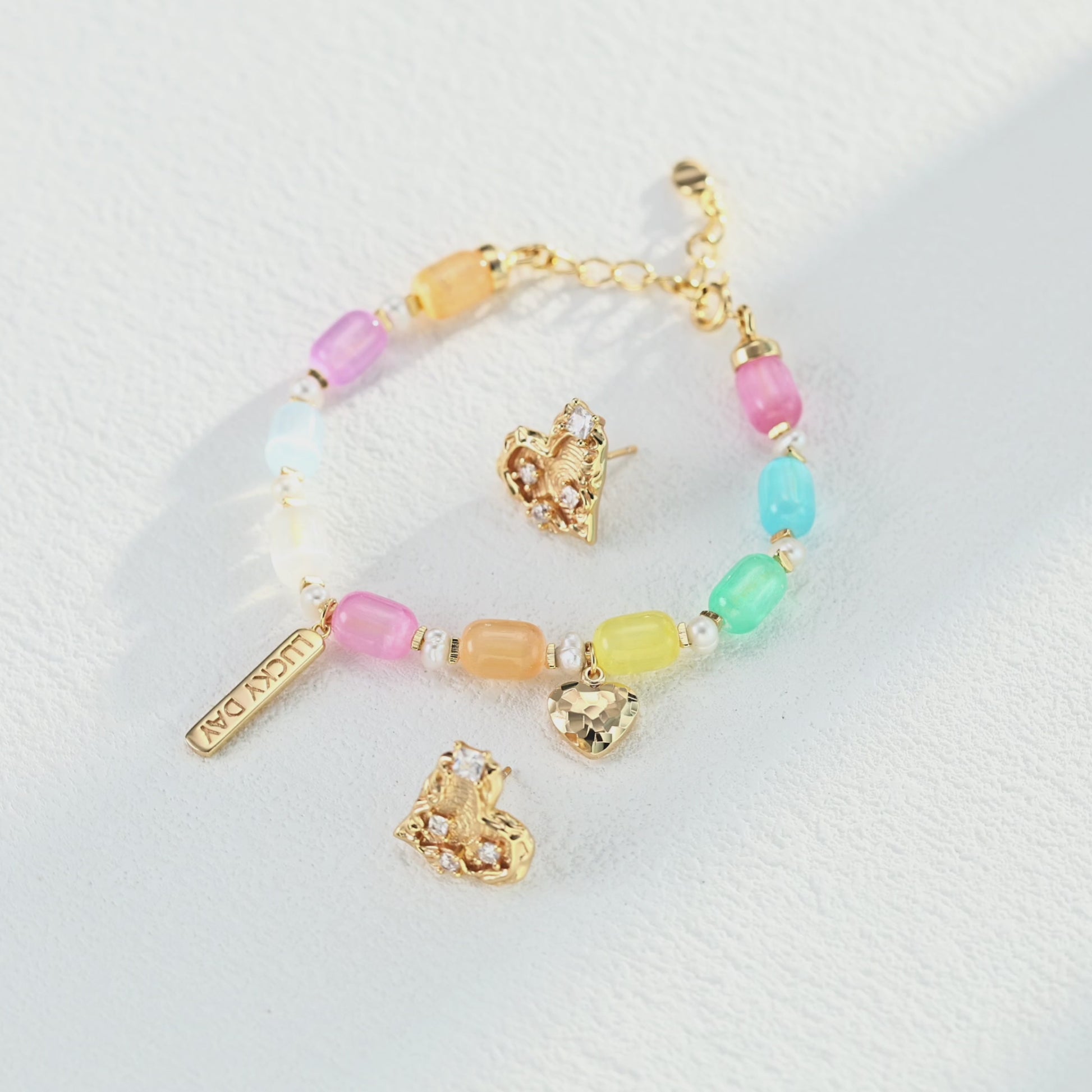 Bonbon Pearl Bracelet — video