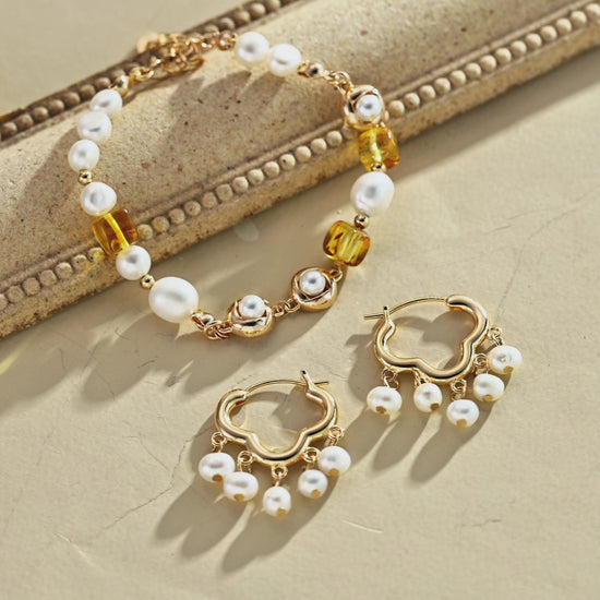 Nuage Pearl Hoops — video