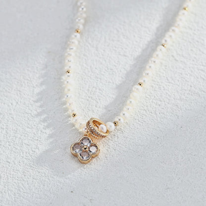 Trèfle Pearl Strand Necklace