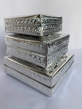 Load image into Gallery viewer, BALINESE BOX - Set of 3
